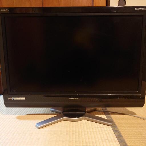 Sharp AQUOS 32インチ 液晶テレビ LC-32D30