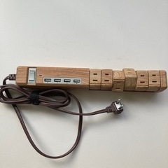☆木製　電源タップ　回転式　おしゃれインテリア