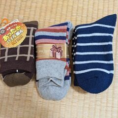 新品です。自宅にて保管しておりましたが