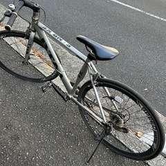 自転車　クロスバイク　の画像