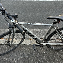 自転車　クロスバイク　の画像