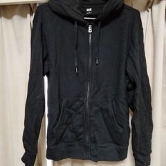 ユニクロのフルジップパーカー 未使用品 メンズ Mサイズ 綿10...