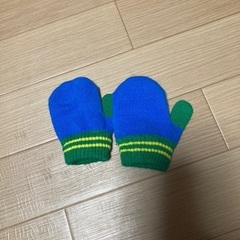 小さい手袋の画像