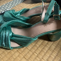 ZARA サンダル
の画像
