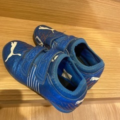 サッカーシューズ　19センチ