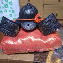 昭和の鉄兜(かぶと)の画像