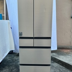 (ジM-185)クリスマスSALE‼️￥110,000(税込)日立 冷蔵庫 幅65cm 485L ライトゴールド R-HWC49T N 6ドア 2023年製