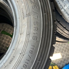 中古 タイヤ 225/75R16 2023年製 4本 DUNLOPの画像