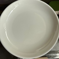 白の大皿