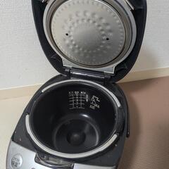 炊飯器タイガー　2013年製の画像