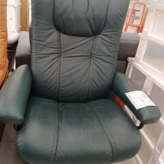 ★ジモティ割あり★  1人掛けソファー グリーン H105×D6...