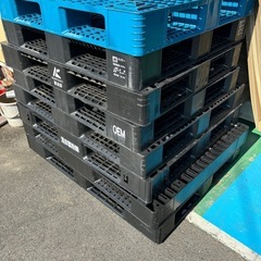 プラスチックパレットの画像