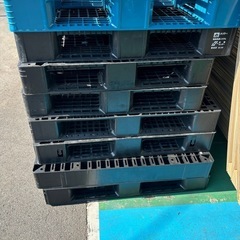 プラスチックパレットの画像