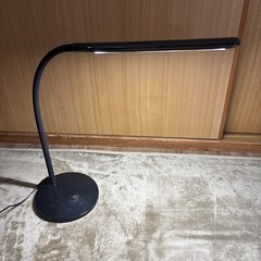 取引中【美品】デスクライト
