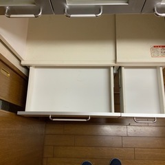 食器棚の画像