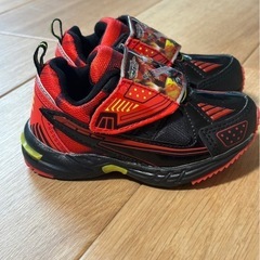 値下げ‼️新品仮面ライダーセイバー靴15センチの画像