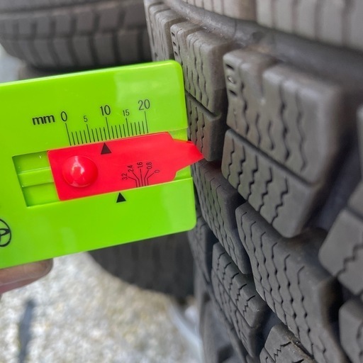 ２０５／６０Ｒ１６　　２１年製　プリウス