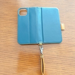 iPhone14手帳型ケース・紺色の画像