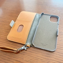 iPhone14手帳型ケース・紺色の画像