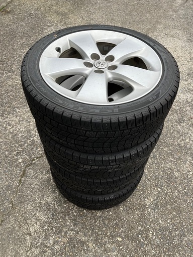 【受け渡し決定】215/45R17 スタッドレス4本（ホイール付き）
