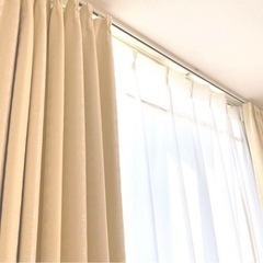 遮光一級カーテン　防音、遮熱、形状記憶  ２枚1組
の画像