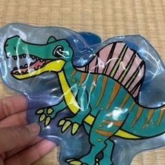 スピノサウルスの腕輪