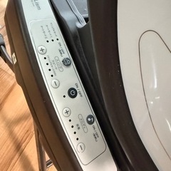 取引中　アップリカ　ユラリズム　電動ベビーベッド（茶色） の画像