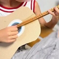 11月16日　演奏できるダンボールギター作り