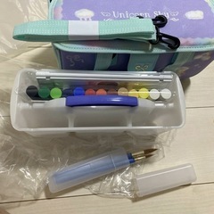 授業で必須、可愛い絵の具フルセットの画像