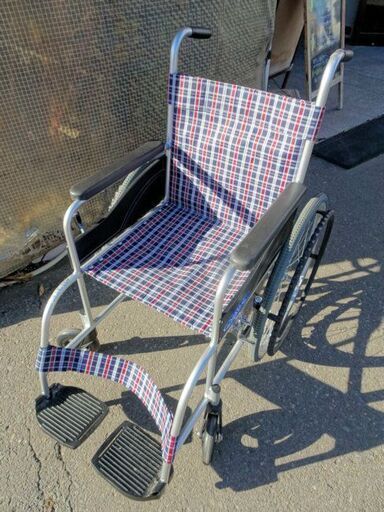 日進医療器◆車いす 【NEO-0】自走介助兼用 車椅子 ノーパンクタイヤ