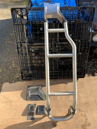 デリカ　スペースギア用　リアラダー