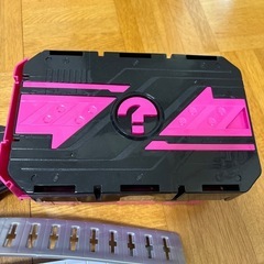 仮面ライダーギーツ 変身ベルトセットの画像