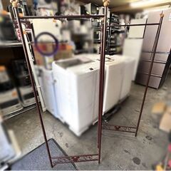 訳アリ 廃盤 ハンガーラック ディズニー 高さ約149cm ミッキーモチーフ 折りたたみ ブラウン ☆ 札幌市 白石店の画像