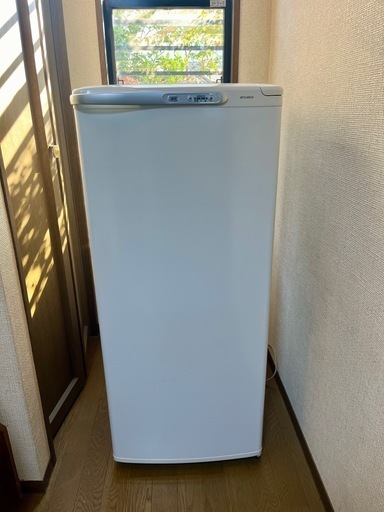 三菱　冷凍庫　122リットル
