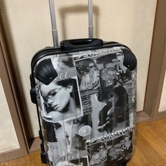 【お譲り決定】お洒落な　キャリーバッグ　キャリーケース　旅行バッグ