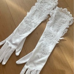 結婚式　新婦セット ティアラ グローブ イヤリング　ウェディングの画像
