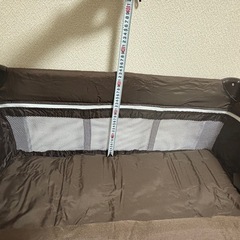 折りたたみベビーベッド　小さめの画像