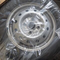 スタッドレスタイヤ　軽自動車