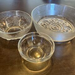 いろいろな種類の透明ガラス器🥣の画像