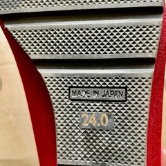 500円！試し履きのみ　赤スエードパンプス　24.0㎝の画像