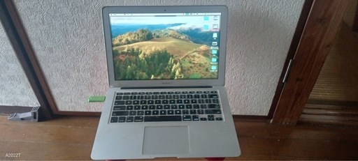 [値下げ]　MacBook Air 13-inch Mid 2012