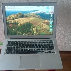 [値下げ]　MacBook Air 13-inch Mid 2012