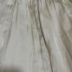 【新品タグ付き】ミッシュマッシュ　サテンフレアスカートの画像