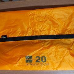 アウトドアや旅行にも…ISUKA　スタッフバッグ（廃番品）