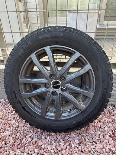 新型シエンタ　スタッドレス　アルミ　セット　4本