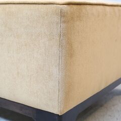 IDEE(イデー)で取り扱われているAGLAS(アグラス) オットマンです