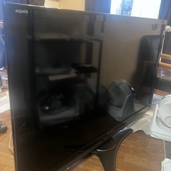 AQUOSテレビ　52インチ