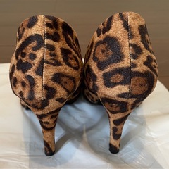 レオパード ひょう柄 ヒール パンプス 23.5cmの画像