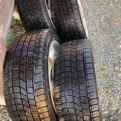 ホイール付きスタッドレスタイヤ　215/45/R17の画像