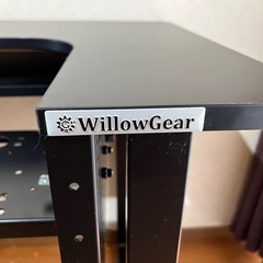 ゲーミングデスクの画像